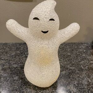 Ghost Figurine Popcorn Design